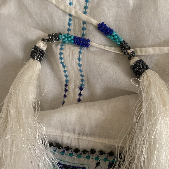 Beautiful beaded tunic blouse from Luna Moon size S blue and off white hue - Picture 7 of 8